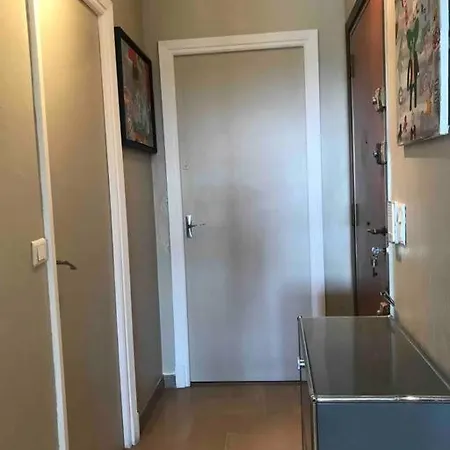 Bel Appartement-proche Mer-terrasse 칸느
