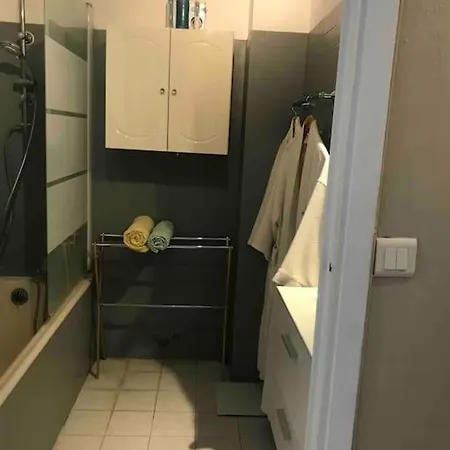 Bel Appartement-proche Mer-terrasse Apartamento *