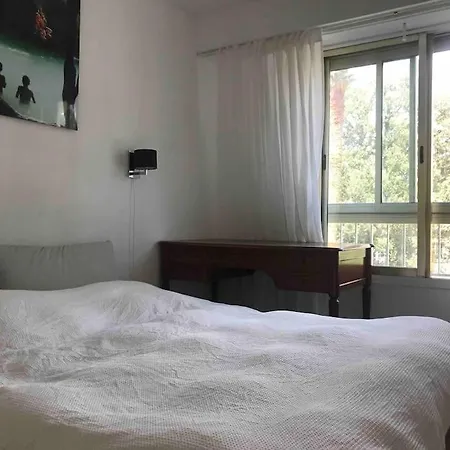 Bel Appartement-proche Mer-terrasse Apartamento *